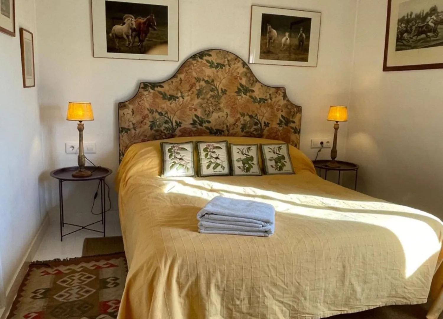 Campo La Carena Villa Garriguella Vakantiehuis